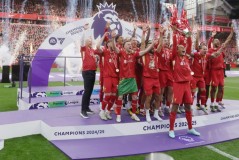 19岁天才震撼英超！1000万转会费造新核，热刺3-0客场狂飙